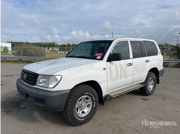 Внедорожник TOYOTA Land Cruiser
