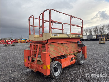 Ножничный подъемник JLG