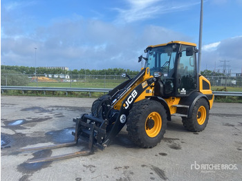 Колёсный погрузчик JCB 409