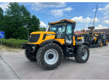 Трактор JCB