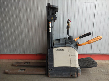 Штабелер CROWN