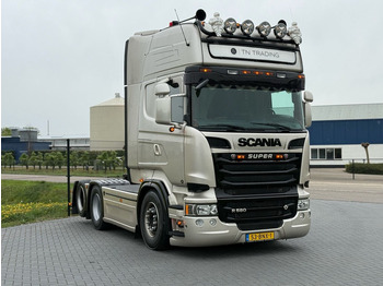 Тягач SCANIA R 580