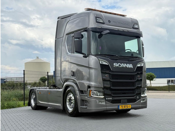 Тягач SCANIA R 650