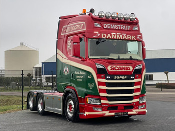 Тягач SCANIA S 650