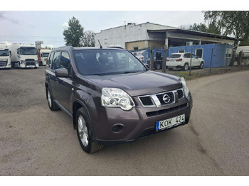 Внедорожник Nissan X-Trail: фото 2