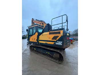 : фото в шапке страницы