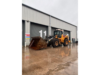 Колёсный погрузчик HYUNDAI