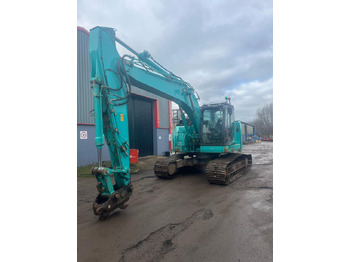 Гусеничный экскаватор KOBELCO