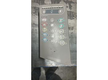 Приборная панель LIEBHERR