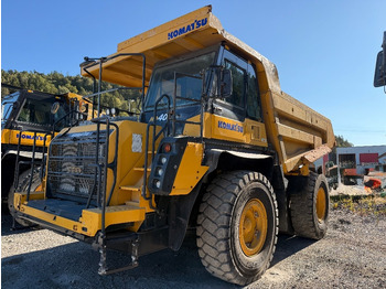 Карьерный самосвал KOMATSU HD405