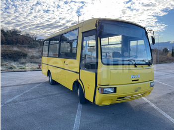 Школьный автобус IVECO