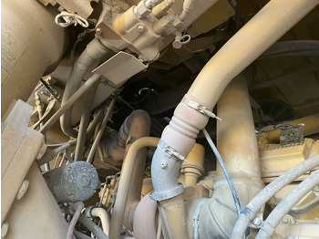 Карьерный самосвал CAT 777e: фото 4