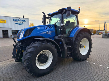 Трактор NEW HOLLAND T7