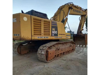 Гусеничный экскаватор KOMATSU PC600