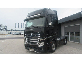 Тягач MERCEDES-BENZ