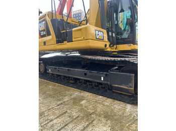 Гусеничный экскаватор CATERPILLAR 320GC
