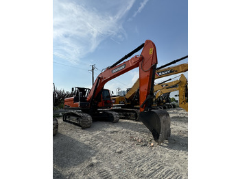 Гусеничный экскаватор DOOSAN DX225