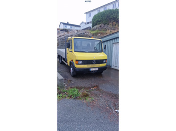 Грузовик бортовой/ Платформа MERCEDES-BENZ Vario