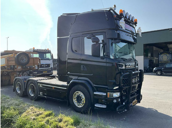 Тягач SCANIA R 580