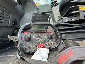 Телескопический погрузчик Manitou Teleskoplader MRT 2470+ Privilege 772691 Rot: фото 4