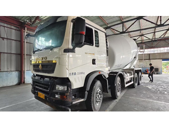 Автобетоносмеситель SINOTRUK HOWO