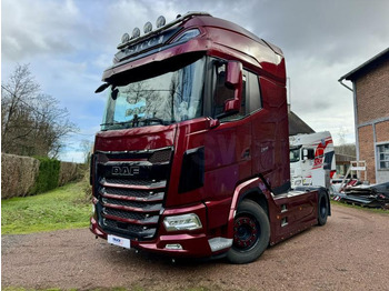 Тягач DAF XG+ 530
