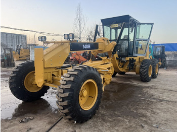 Грейдер CATERPILLAR 140H