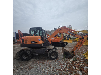 Колёсный экскаватор DOOSAN DX60W