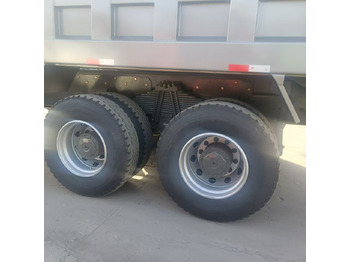 Самосвал Sinotruk Howo 6*4: фото 3