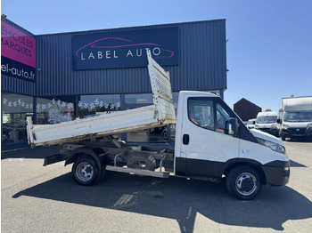 Малотоннажный самосвал IVECO Daily 35c12