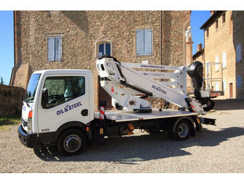 Грузовик с подъемником OIL&STEEL