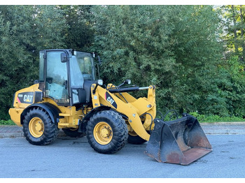 Колёсный погрузчик CATERPILLAR 908H