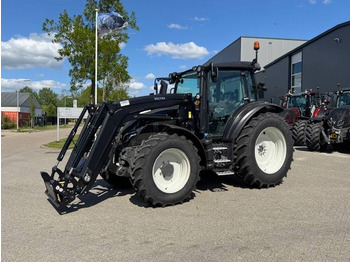 Трактор VALTRA