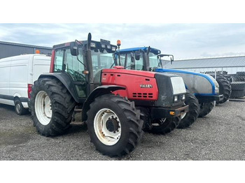 Трактор VALTRA 8450