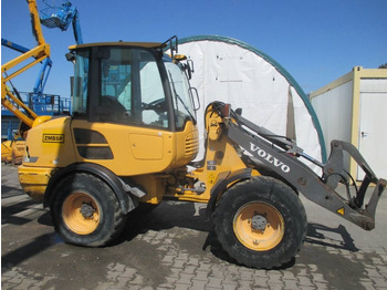 Колёсный погрузчик VOLVO L25F