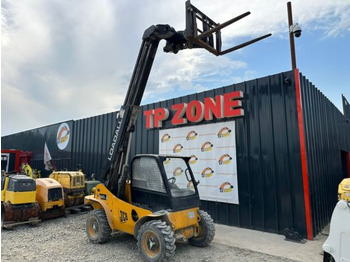Телескопический погрузчик JCB