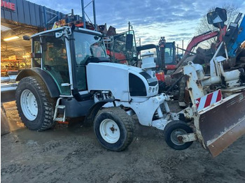 Трактор RENAULT