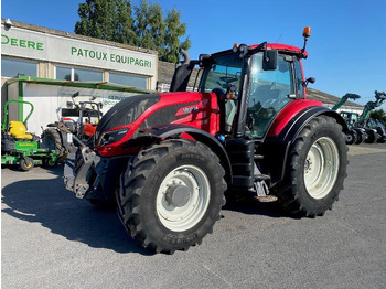 Трактор VALTRA T194