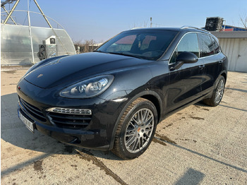 Внедорожник PORSCHE