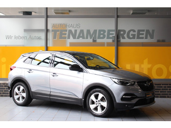 Внедорожник OPEL