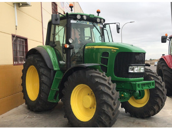 Трактор JOHN DEERE 7530
