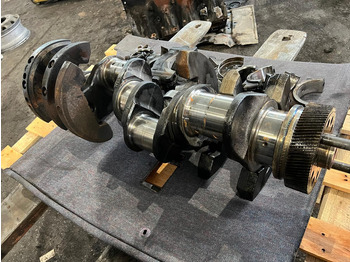 : фото в шапке страницы