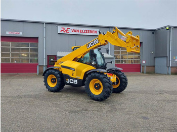Телескопический погрузчик JCB