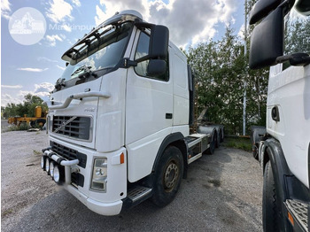 Грузовик-контейнеровоз/ Сменный кузов VOLVO FH12 460