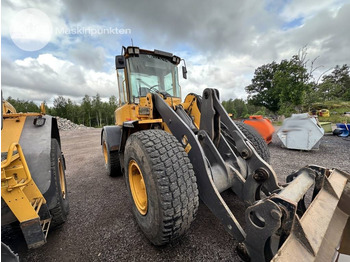 Колёсный погрузчик VOLVO L70D