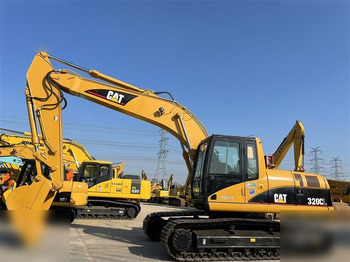 Гусеничный экскаватор CATERPILLAR 320CL