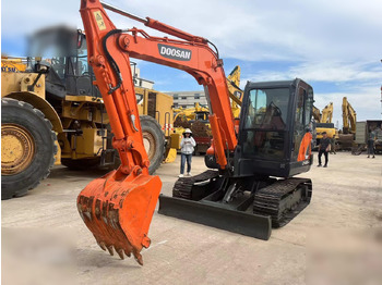 Гусеничный экскаватор DOOSAN DX60-9C: фото 3