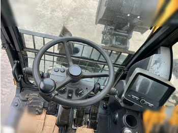 Колёсный экскаватор HYUNDAI ROBEX 210W-9S: фото 5 Колёсный экскаватор HYUNDAI ROBEX 210W-9S: фото 5