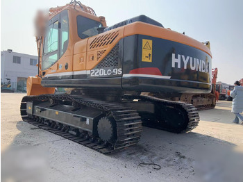 Гусеничный экскаватор HYUNDAI