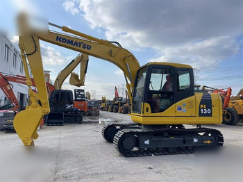 Гусеничный экскаватор KOMATSU PC130-7